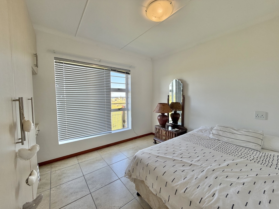 3 Bedroom Property for Sale in Wavecrest Eastern Cape